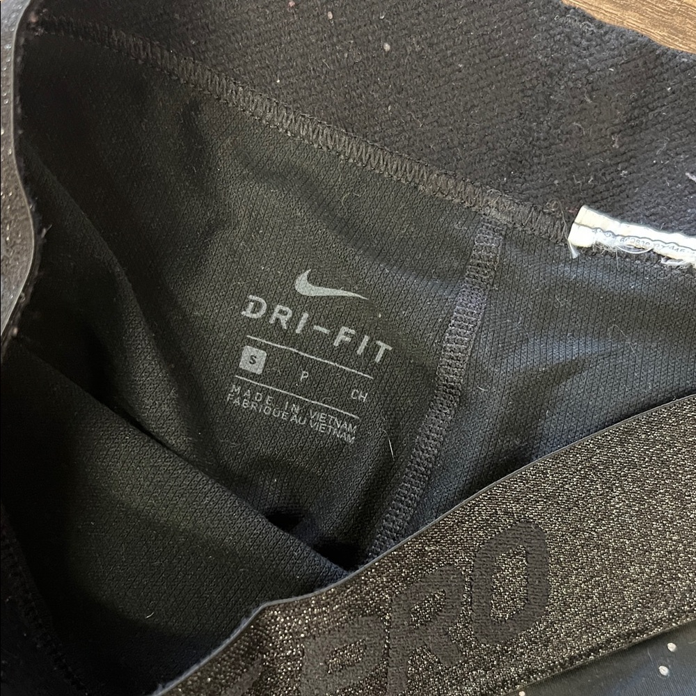 Nike Women’s Pro Leggings - image 2